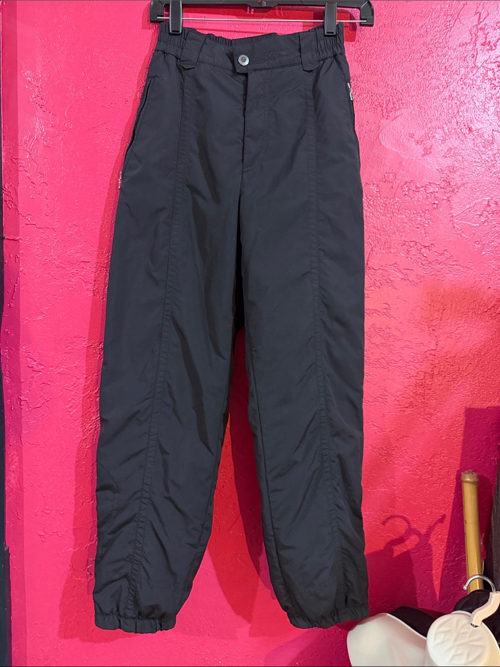 Bogner vintage insulated ski/ snow Pants in black. Sz 8. Outdoors, athletic